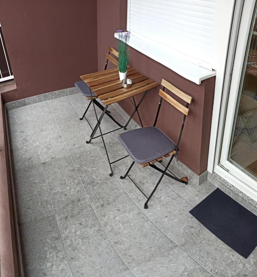 Apartman Simic Lägenhet Osijek Exteriör bild