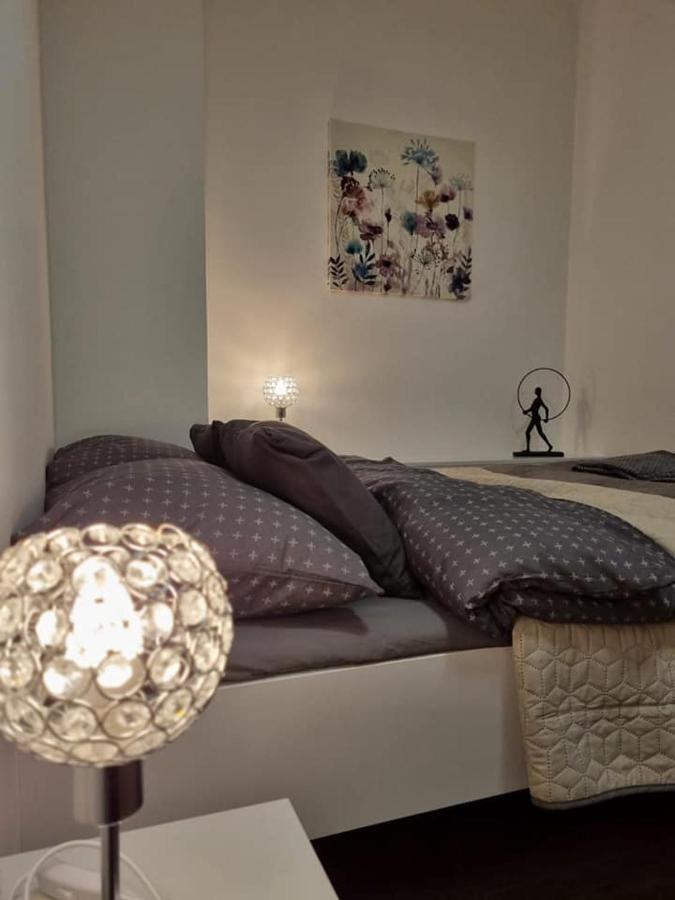Apartman Simic Lägenhet Osijek Exteriör bild